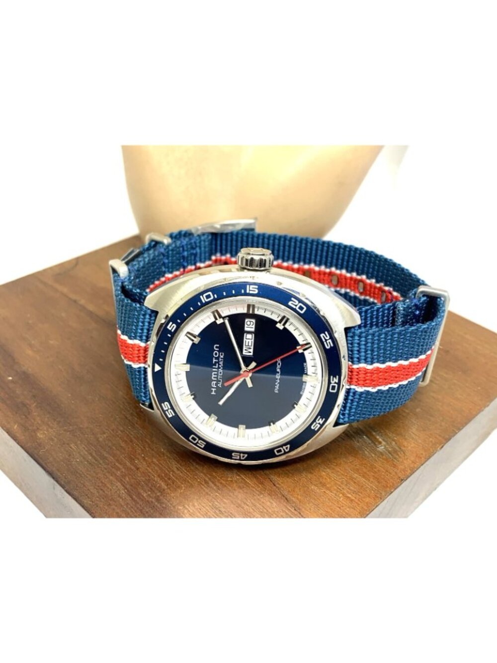 Hamilton Men's Watch H354050 Pan Europ Swiss Automatic Blue Dial Nylon Band 43mm - Picture 8 of 14